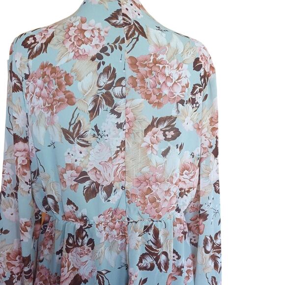 OPHELIA ROE Women's XL Blouse Top Fluttery Sleeves and Hem, Mock wrap around - Picture 3 of 5